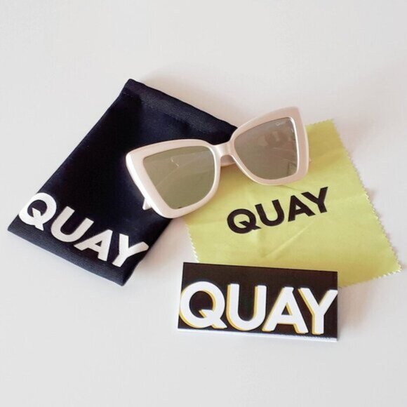NWOT Quay pearly frame & mirrored lens oversized cat eye sunglasses - Picture 5 of 12